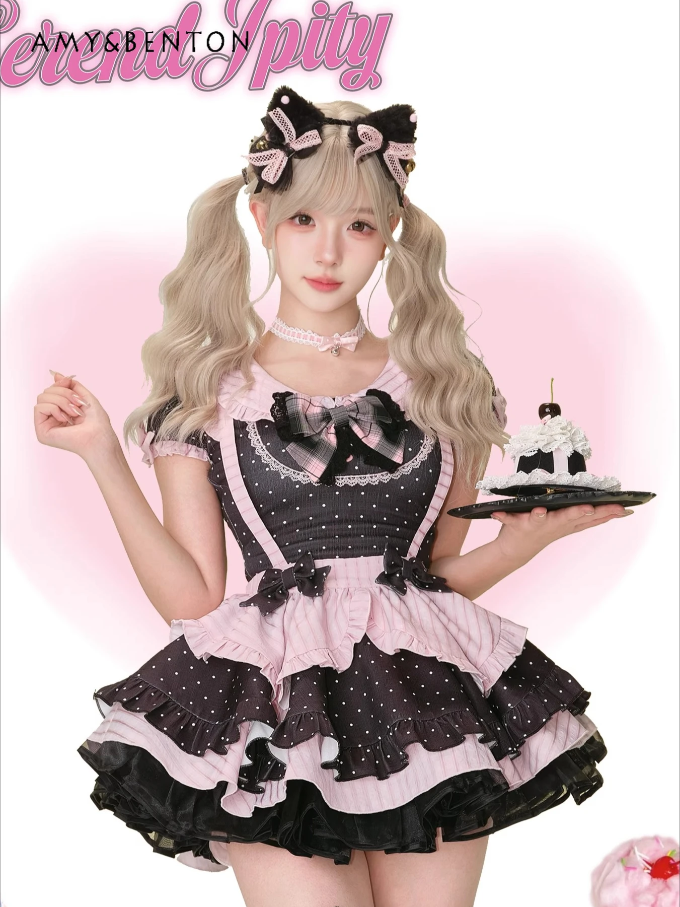 Sweet Girl Cat Maid Costume Cute Bowknot Polka Dot Puff Sleeve Doll Collar Short Shirt + Polka Dot Strap Dress Two-Piece Set
Sweet Girl Cat Maid Costume Cute Bowknot Polka Dot Puff Sleeve Doll Collar Short Shirt + Polka Dot Strap Dress Two-Piece Set