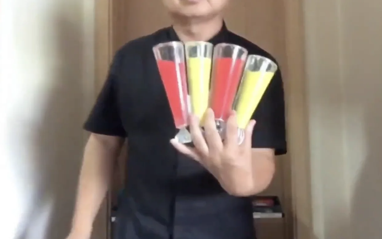 Умножение Collins Glass от J.C Magic Drink Vanish/Appear Illusion с шелком, реквизит для сценического фокусника, фокусы Magia Tricks
Умножение Collins Glass от J.C Magic Drink Vanish/Appear Illusion с шелком, реквизит для сценического фокусника, фокусы Magia Tricks