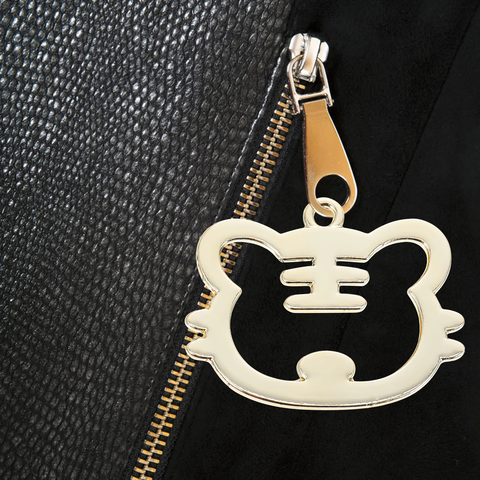 30 Pcs Tiger Keychain Metal Pendants DIY Hanging Charms Animal Key Ring Decor Cartoon Necklace Accessories Jewelry 
30 Pcs Tiger Keychain Metal Pendants DIY Hanging Charms Animal Key Ring Decor Cartoon Necklace Accessories Jewelry