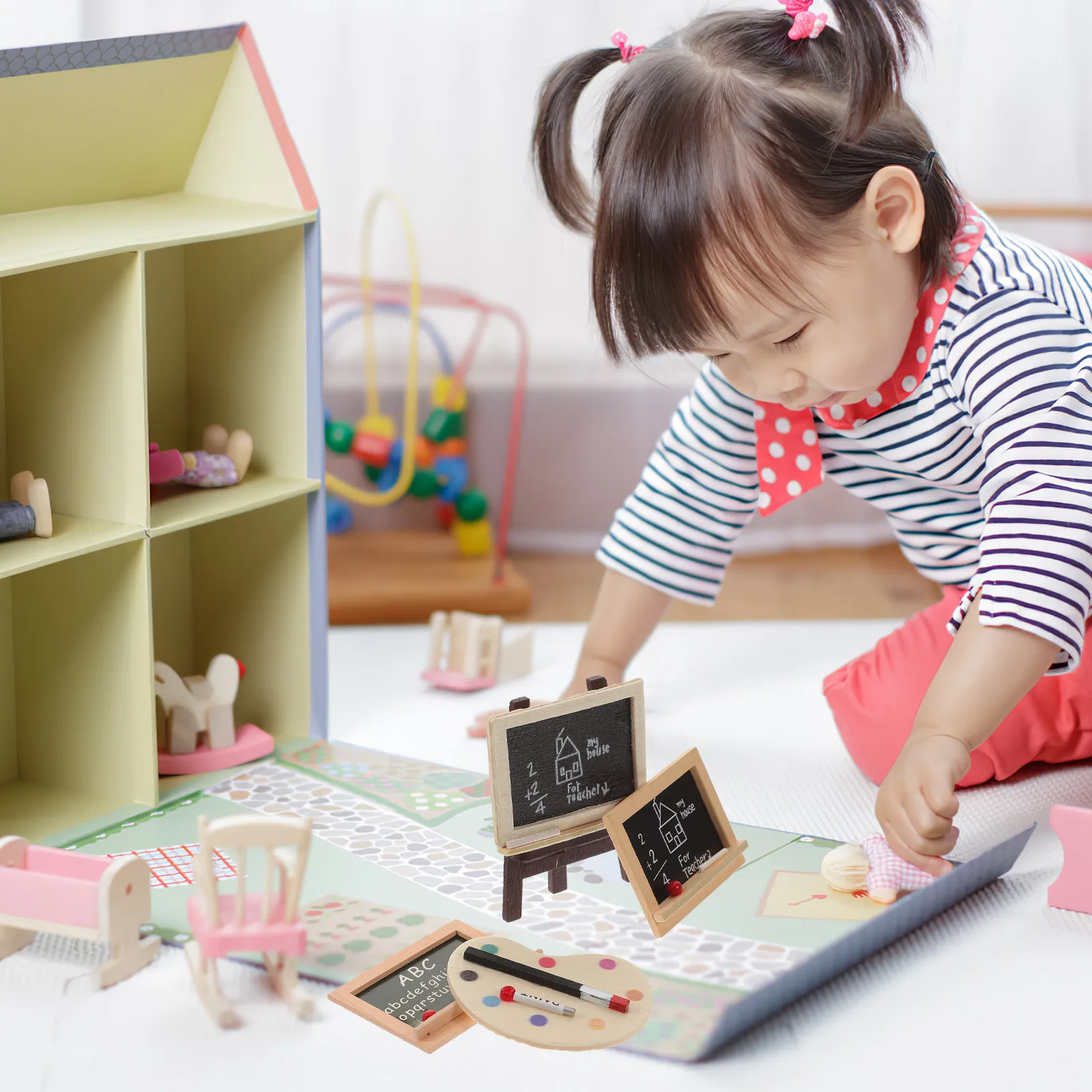 1Set Mini Blackboard Adorable Miniature Easel for -Resistant Desktop Painting Board Mini House Decorations DIY Art
1Set Mini Blackboard Adorable Miniature Easel for -Resistant Desktop Painting Board Mini House Decorations DIY Art