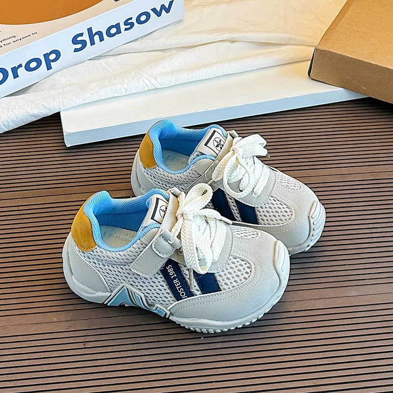 Детская повседневная обувь, кроссовки для прогулок на открытом воздухе, туфли на плоской подошве из искусственной кожи, весенняя обувь для детей, нескользящая дышащая мягкая обувь с сетчатыми вставками
Детская повседневная обувь, кроссовки для прогулок на открытом воздухе, туфли на плоской подошве из искусственной кожи, весенняя обувь для детей, нескользящая дышащая мягкая обувь с сетчатыми вставками