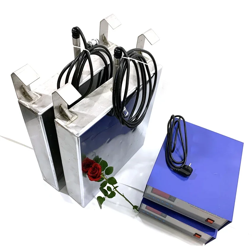 2000w 28kHz Waterproof Ultrasonic Transducer Pack With Generator For Ultrasound Washing Equipment
2000w 28kHz Waterproof Ultrasonic Transducer Pack With Generator For Ultrasound Washing Equipment