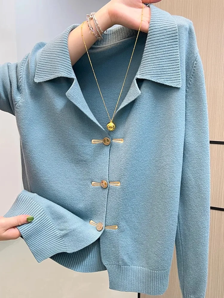Faionable Knitted Camere Base irt Turn-down Collar Button-up Sweater Casual Loose Fit Long Sve Color Women's Top
Faionable Knitted Camere Base irt Turn-down Collar Button-up Sweater Casual Loose Fit Long Sve Color Women's Top