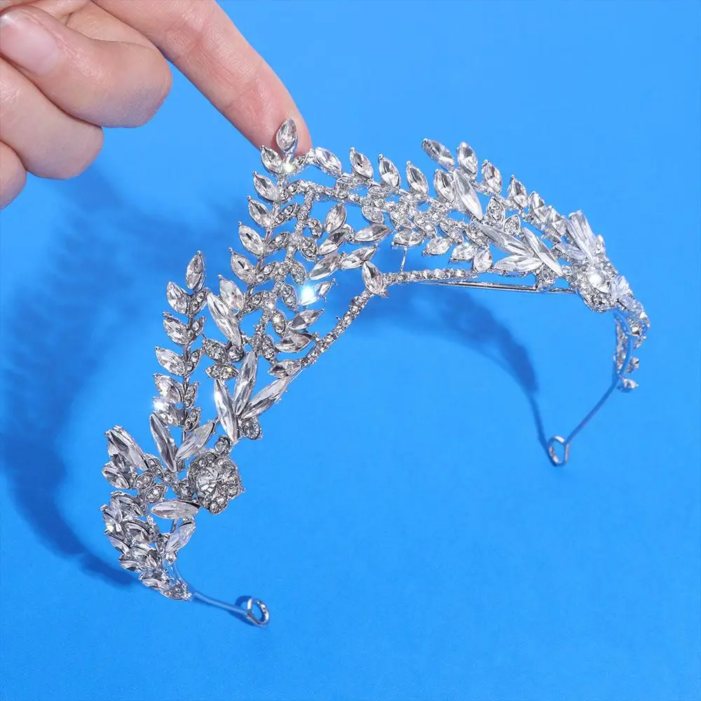 Exquisite Silver Bridal Crown Crystal Luxury Wedding Crown Banquet Party Bride Headwear Tiaras
Exquisite Silver Bridal Crown Crystal Luxury Wedding Crown Banquet Party Bride Headwear Tiaras