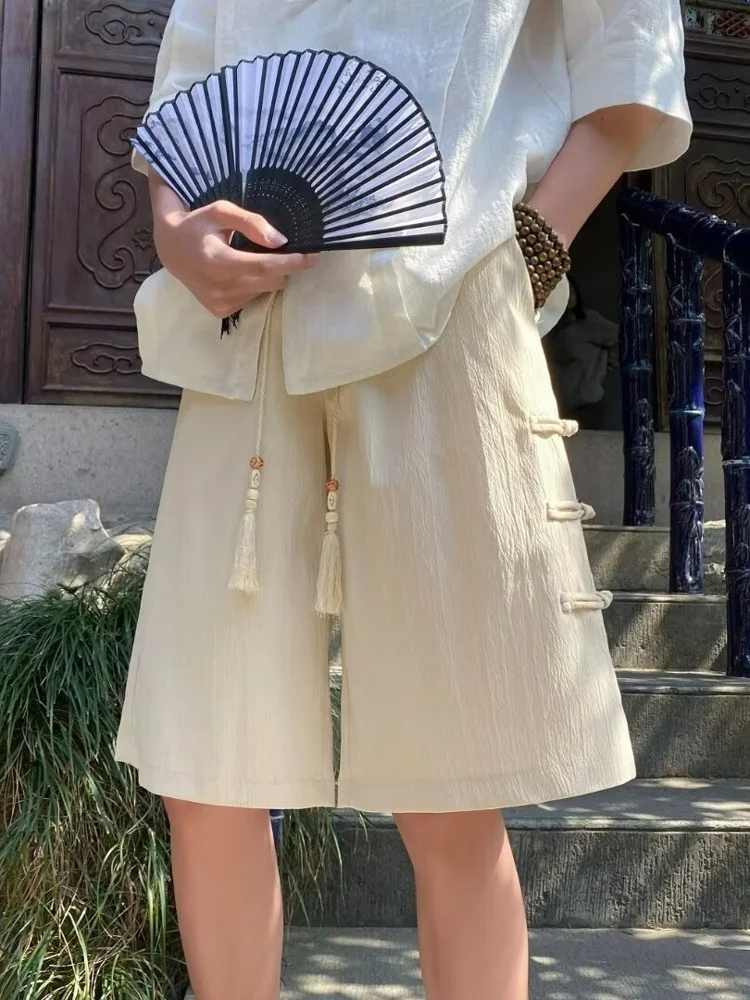 Повседневные мужские шорты из ледяного шелка, летние, тонкие, свободного кроя, молодежные, с традиционными китайскими пуговицами
Повседневные мужские шорты из ледяного шелка, летние, тонкие, свободного кроя, молодежные, с традиционными китайскими пуговицами