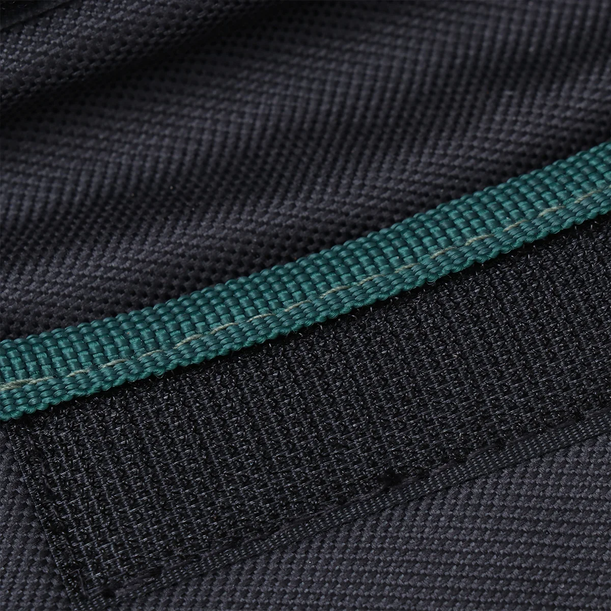 Portable Axe Bag Black Durable Waterproof Oxford Fabric Tear Resistant Thickened Bottom Support Multiple Storage Pockets
Portable Axe Bag Black Durable Waterproof Oxford Fabric Tear Resistant Thickened Bottom Support Multiple Storage Pockets