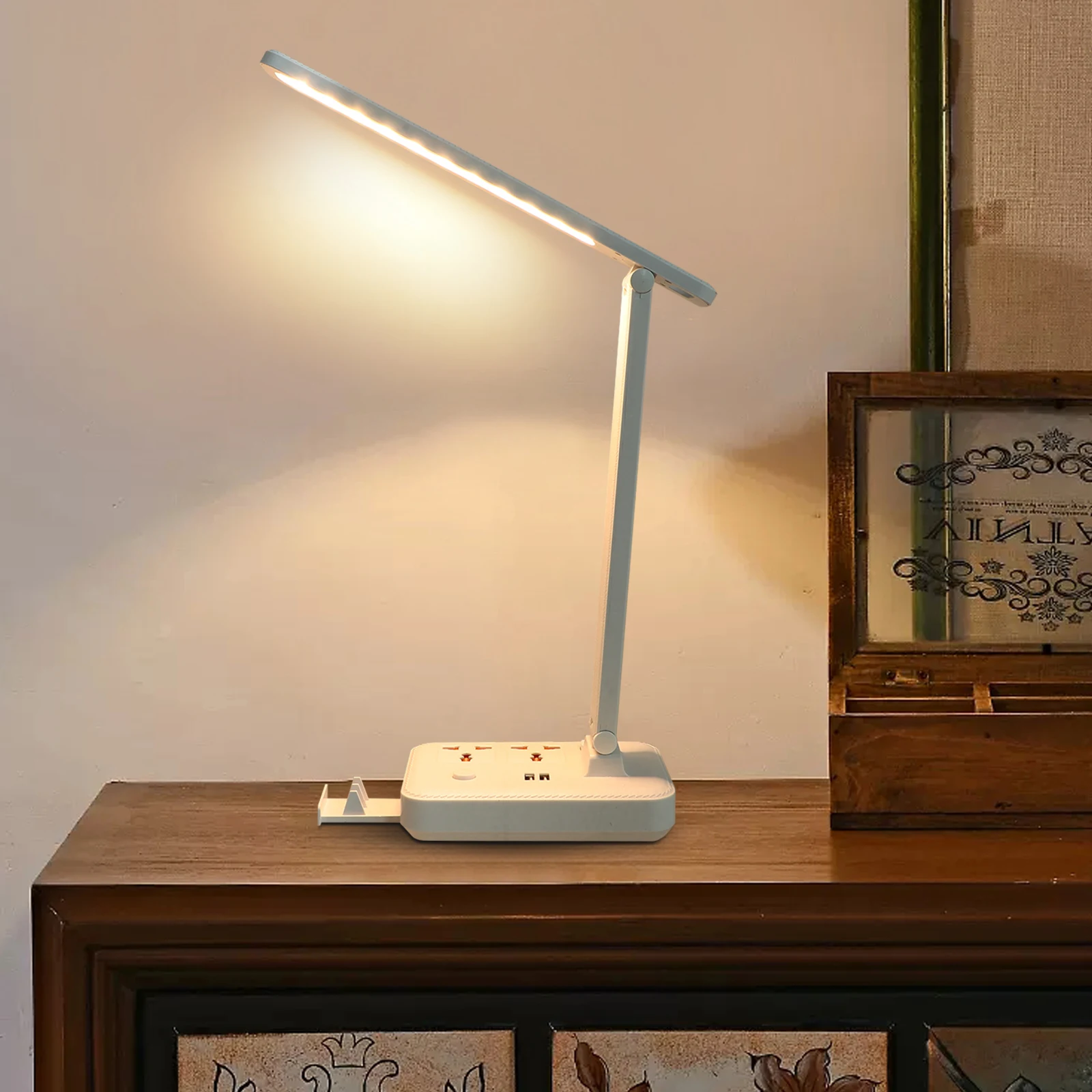 Multi Function Lamp LED Desk Lamp Rechargeable Eye Protection Adjustable Brightness Color Temperature USB Charging Night Table
Multi Function Lamp LED Desk Lamp Rechargeable Eye Protection Adjustable Brightness Color Temperature USB Charging Night Table