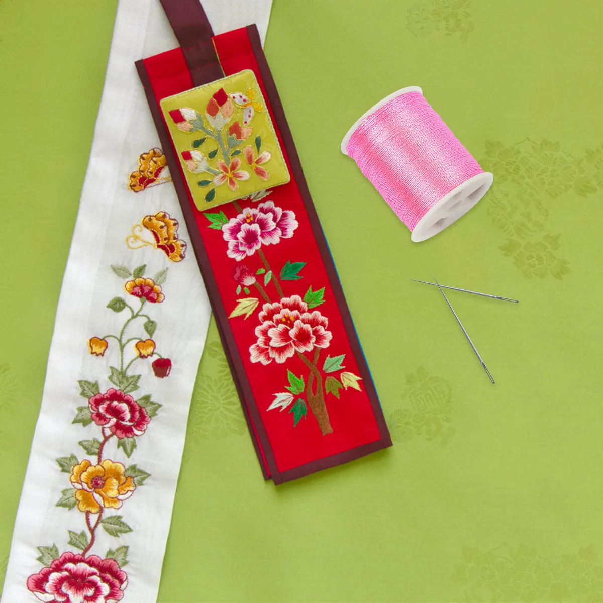 4 Rolls Sewing Thread Embroidery Cross Strand Threads Stitch for Computer Floss
4 Rolls Sewing Thread Embroidery Cross Strand Threads Stitch for Computer Floss