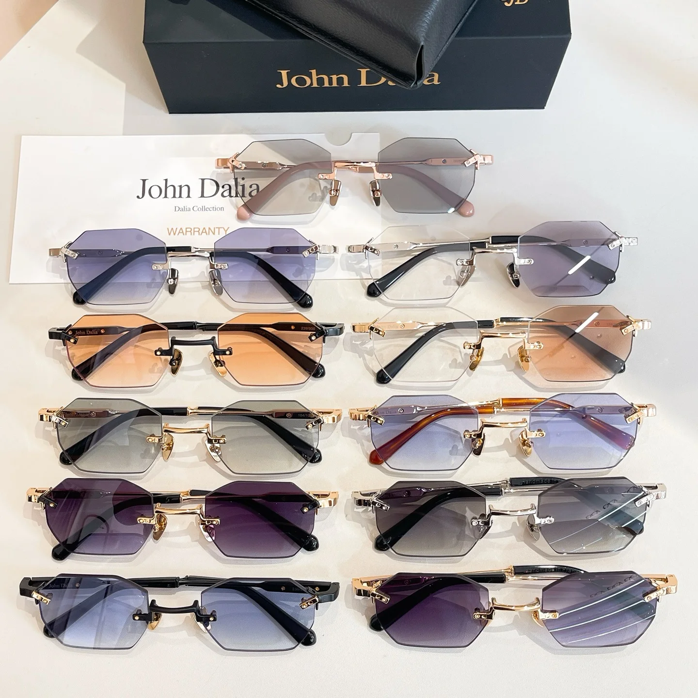 Солнцезащитные очки JOHN DALIA JD CURTIS Luxury Boundless Polarized для мужчин и женщин, дизайнерские, деловые, с футляром
Солнцезащитные очки JOHN DALIA JD CURTIS Luxury Boundless Polarized для мужчин и женщин, дизайнерские, деловые, с футляром