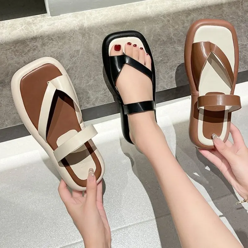 Design Women's Slippers Thick Sole Outwear Leisure Female Sandals 2023 Summer New sexy Roman Solid Color Toe Cover Ladies Shoes
Design Women's Slippers Thick Sole Outwear Leisure Female Sandals 2023 Summer New sexy Roman Solid Color Toe Cover Ladies Shoes