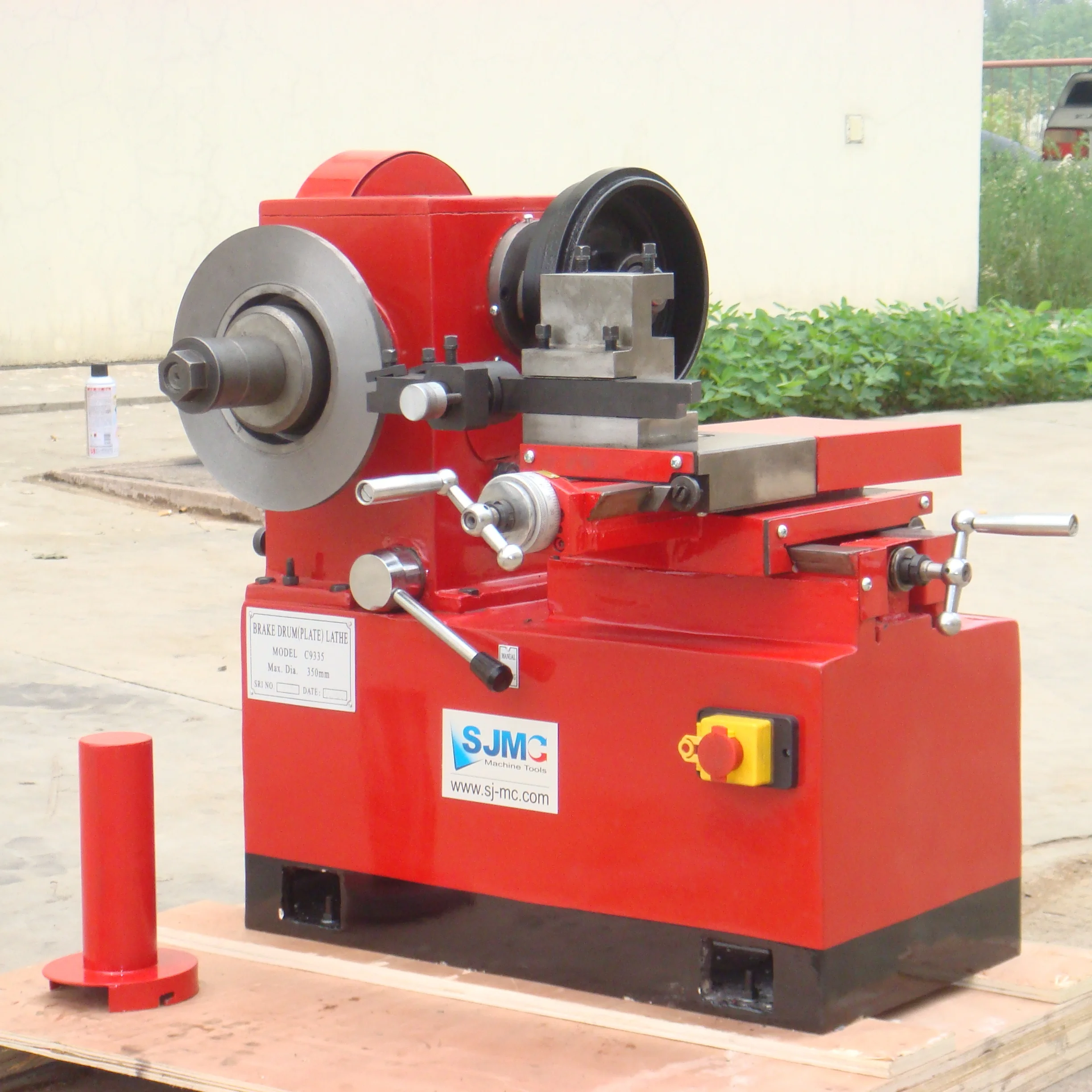 Disc k Brake Lathe C9335A Disc Automobile Brake Drum Lathe for Car Brake Disk Disc Lathe Machine
Disc k Brake Lathe C9335A Disc Automobile Brake Drum Lathe for Car Brake Disk Disc Lathe Machine