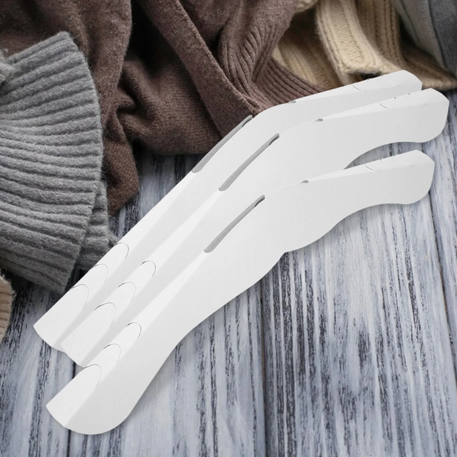 50pcs Shirt Pads Clothing Support Hangers Anti Slip No Bump Hangers Universal Garment Forms Lightweight Reusable
50pcs Shirt Pads Clothing Support Hangers Anti Slip No Bump Hangers Universal Garment Forms Lightweight Reusable