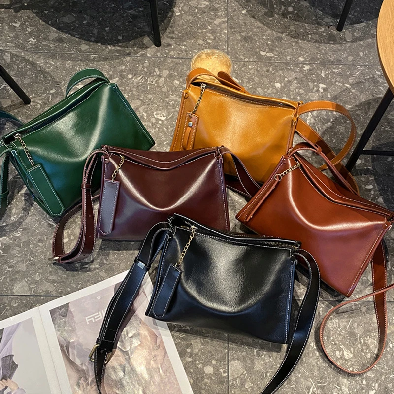 Women Soft Cow Leather Commute Crossbody Bags Female Cowhide Large Capacity Underarm Shoulder Bag Ladies Luxury Designer Handbag
Women Soft Cow Leather Commute Crossbody Bags Female Cowhide Large Capacity Underarm Shoulder Bag Ladies Luxury Designer Handbag