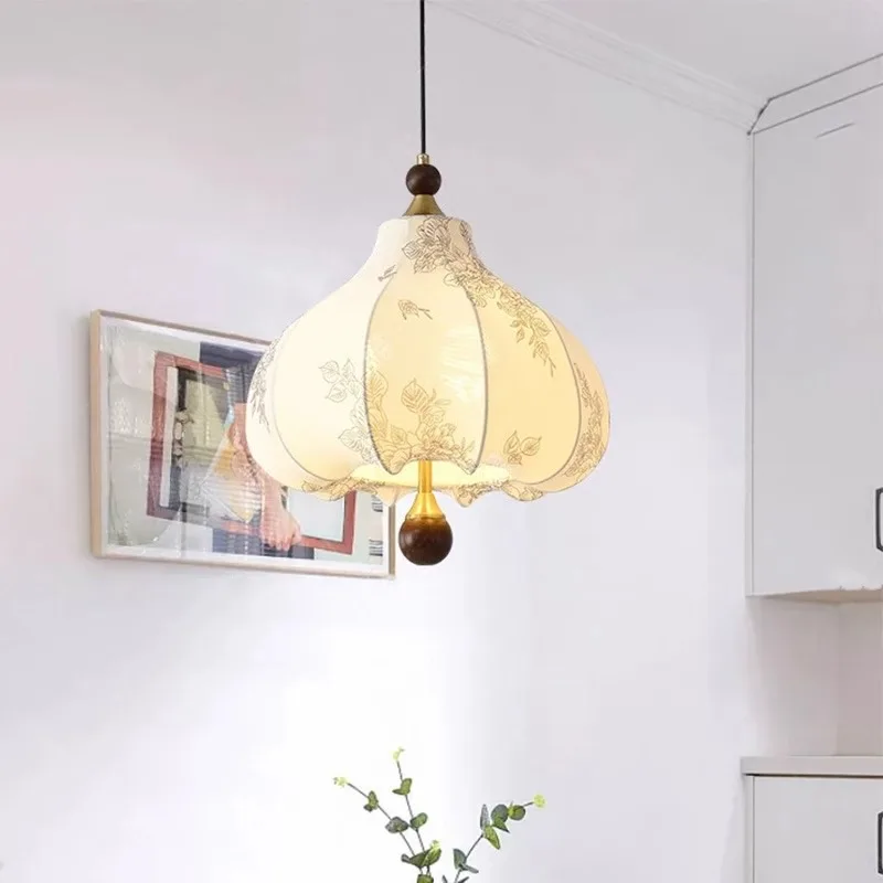 2026 Retro Restaurant Pendant Light Design Vintage Dining Table Main Light Bar Desk Lamp Creative Romantic Chestnut Chandelier
2026 Retro Restaurant Pendant Light Design Vintage Dining Table Main Light Bar Desk Lamp Creative Romantic Chestnut Chandelier