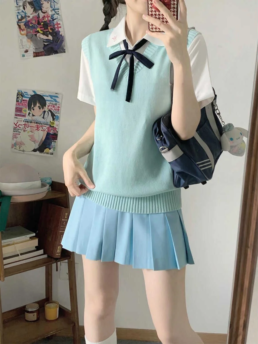 Sweet Sle Japanese orm Vest Sweater Knitted Top Layering Anime Feel Slimming ular Spring Autumn College Faion
Sweet Sle Japanese orm Vest Sweater Knitted Top Layering Anime Feel Slimming ular Spring Autumn College Faion