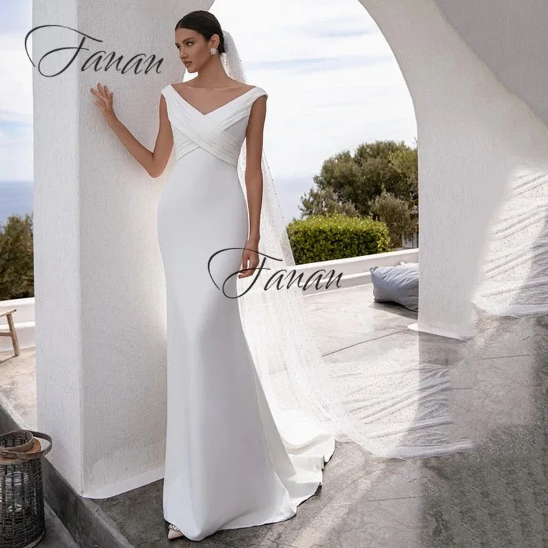Simple V-Neck Sleeveless Wedding Dress Court Train Pleated Mermaid Gowns For Bride Sexy Backless Custom
Simple V-Neck Sleeveless Wedding Dress Court Train Pleated Mermaid Gowns For Bride Sexy Backless Custom