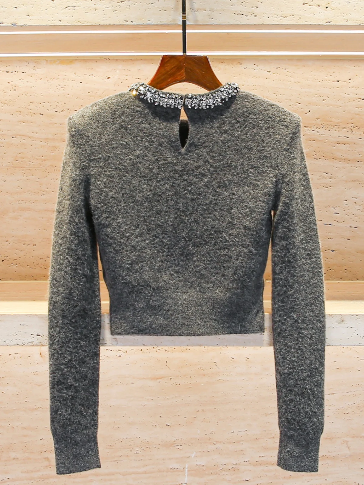 Luxury Women's Winter Knitted Diamond Embellied Sweater Heavy Work Sle Commute Simple Design Regular Fit Chinese Production
Luxury Women's Winter Knitted Diamond Embellied Sweater Heavy Work Sle Commute Simple Design Regular Fit Chinese Production