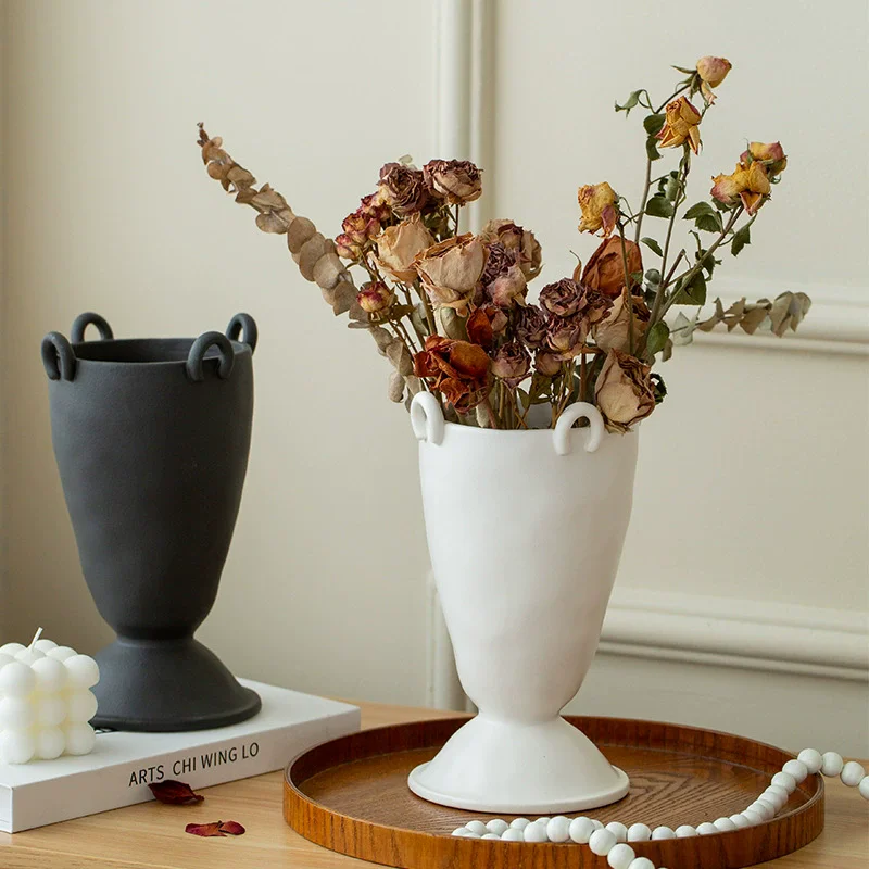 Antique Ceramic Vase for High-End Floral Arrangements, Living Room Decor, INS Wind-Feng Shui, Exuding Elegance, Retro Ceramic Fl
Antique Ceramic Vase for High-End Floral Arrangements, Living Room Decor, INS Wind-Feng Shui, Exuding Elegance, Retro Ceramic Fl