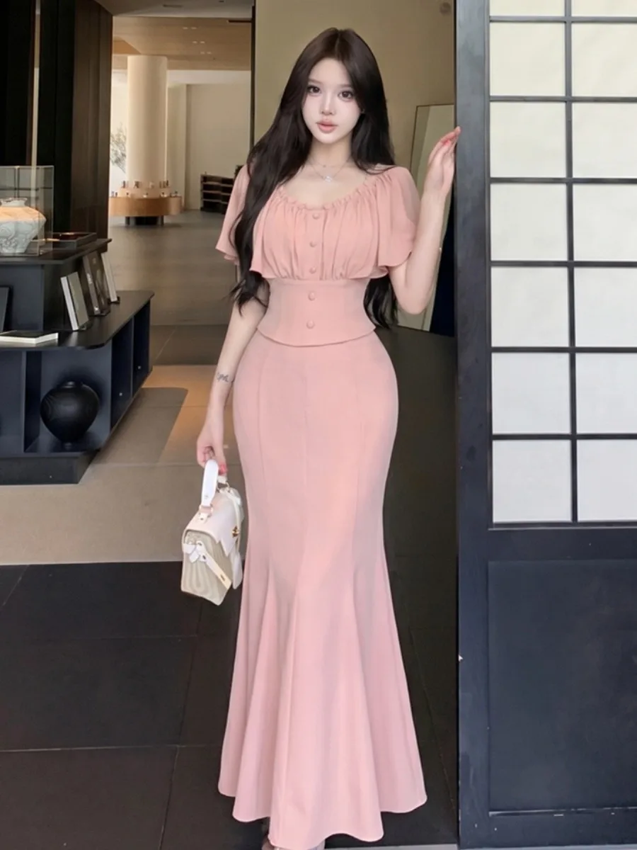 Summer Sexy Design Slimming Fish Tail Skirt Set Women's High Waist Bodycon Half Skirt Ensemble Fashionable V-neck T-shirt
Summer Sexy Design Slimming Fish Tail Skirt Set Women's High Waist Bodycon Half Skirt Ensemble Fashionable V-neck T-shirt