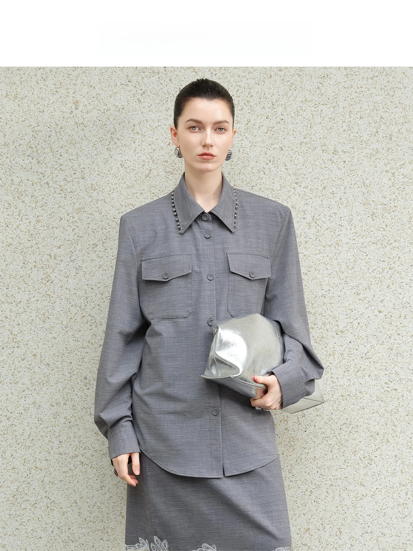 Audrey Wang ey Silver Bead Collar Women's irt 2025 Autumn New Workwear Top Set Original Design Loose Fit Polyester Blend
Audrey Wang ey Silver Bead Collar Women's irt 2025 Autumn New Workwear Top Set Original Design Loose Fit Polyester Blend