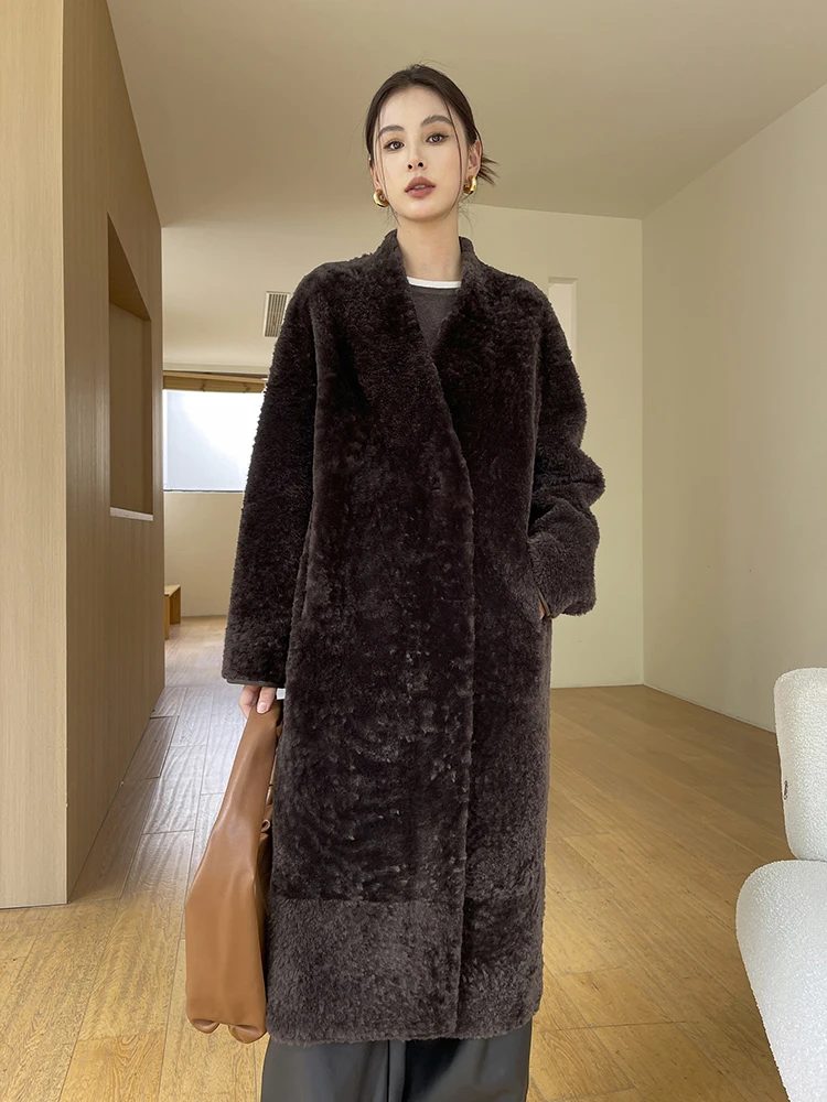 High-end Luxury Natural Lamb Fur Long Shearling Jackets for Women 2026 New Simple V-neck Winter Genuine Leather Real Fur Coat
High-end Luxury Natural Lamb Fur Long Shearling Jackets for Women 2026 New Simple V-neck Winter Genuine Leather Real Fur Coat