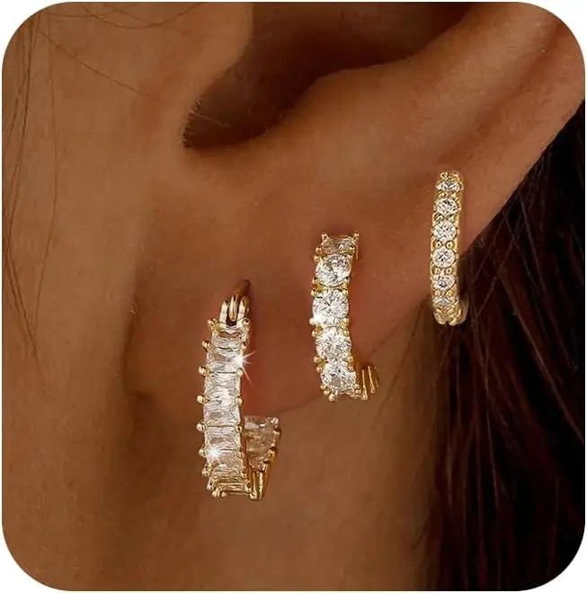 3Pairs Dainty Gold Plated Huggie Hoops Small Stackable Non Tarnish Earrings Set for Women
3Pairs Dainty Gold Plated Huggie Hoops Small Stackable Non Tarnish Earrings Set for Women