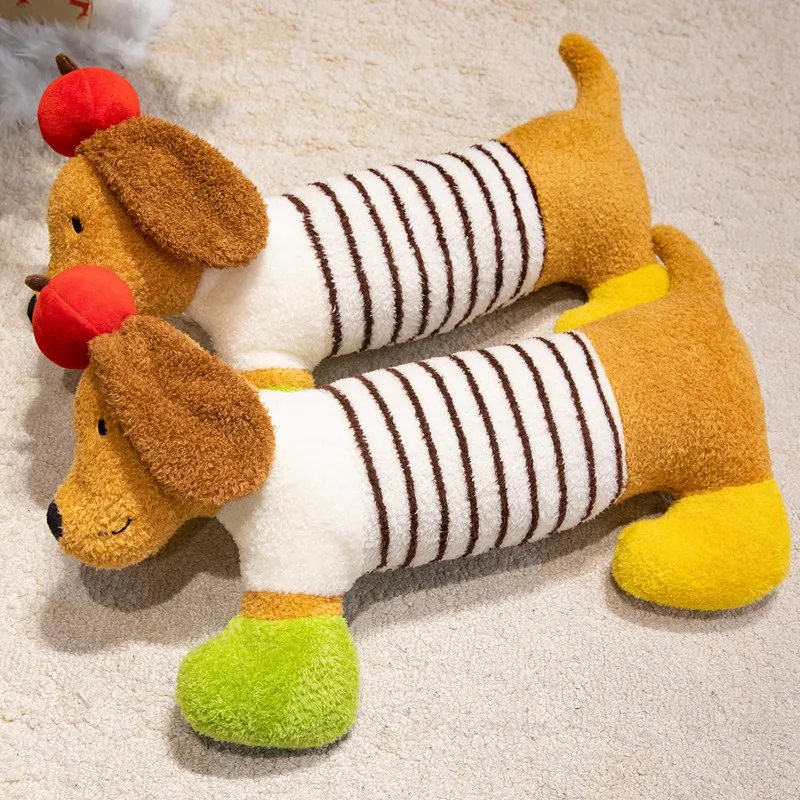 Мягкая плюшевая игрушка-подушка в виде мультяшного такса Apple, уютная, длинная, для спины и изголовья кровати, милый декор для комнаты, кавайный подарок на праздник
Мягкая плюшевая игрушка-подушка в виде мультяшного такса Apple, уютная, длинная, для спины и изголовья кровати, милый декор для комнаты, кавайный подарок на праздник