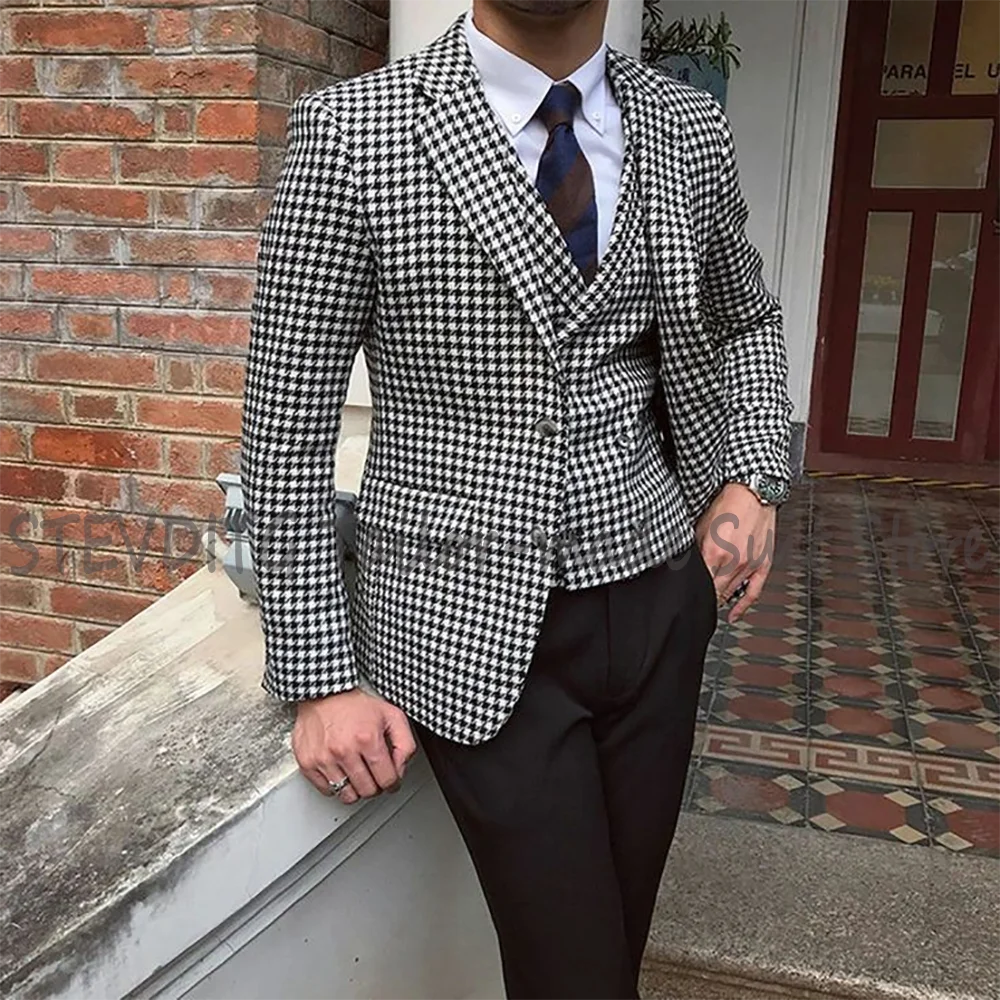 Black White Houndstooth 3 Piece Men Suit Slim Fit Notch Lapel Formal Business Wedding Groom Custom Made Prom Party Outfit
Black White Houndstooth 3 Piece Men Suit Slim Fit Notch Lapel Formal Business Wedding Groom Custom Made Prom Party Outfit