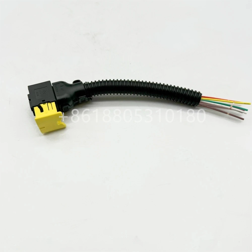 The 7-pin electrical connector of the urea pump is suitable for Scania Mercedes Freightliner trucks A0001407878 A0001405378
The 7-pin electrical connector of the urea pump is suitable for Scania Mercedes Freightliner trucks A0001407878 A0001405378