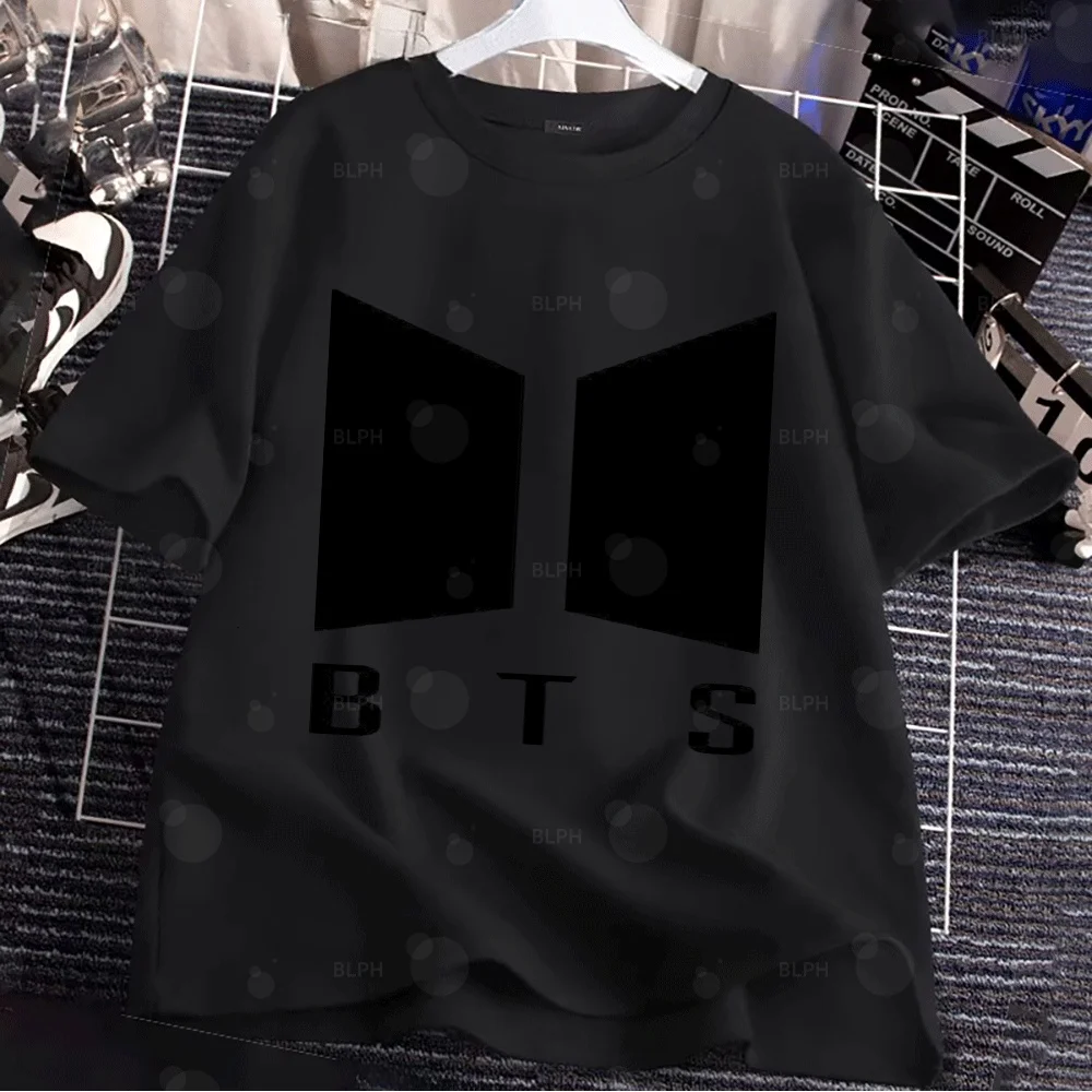 Family Matching Hoodies BTS Jersey Kpop Style Parent-child Casual Pullover Hooded Sweatshirt for Adults Kids Winter Soft Tops
Family Matching Hoodies BTS Jersey Kpop Style Parent-child Casual Pullover Hooded Sweatshirt for Adults Kids Winter Soft Tops
