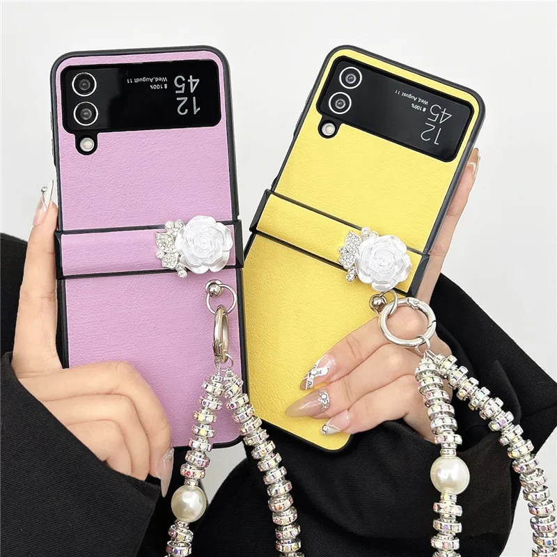 Solid Color Phone Case For Samsung Galaxy Z Flip 3 4 5 5G Flower Bracelet Protective Shell Cover
Solid Color Phone Case For Samsung Galaxy Z Flip 3 4 5 5G Flower Bracelet Protective Shell Cover