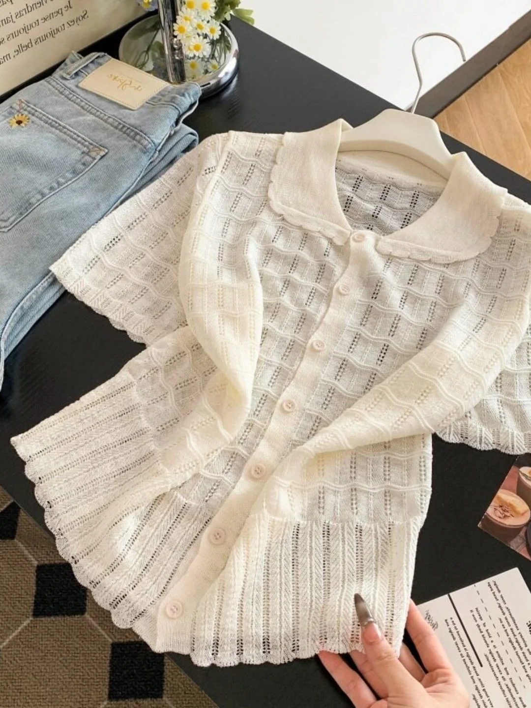 Unique Fashionable Short Sleeve Knitted Sweater Women's Doll Collar Hollow out Wave Pattern Summer New Style Slimming Top
Unique Fashionable Short Sleeve Knitted Sweater Women's Doll Collar Hollow out Wave Pattern Summer New Style Slimming Top