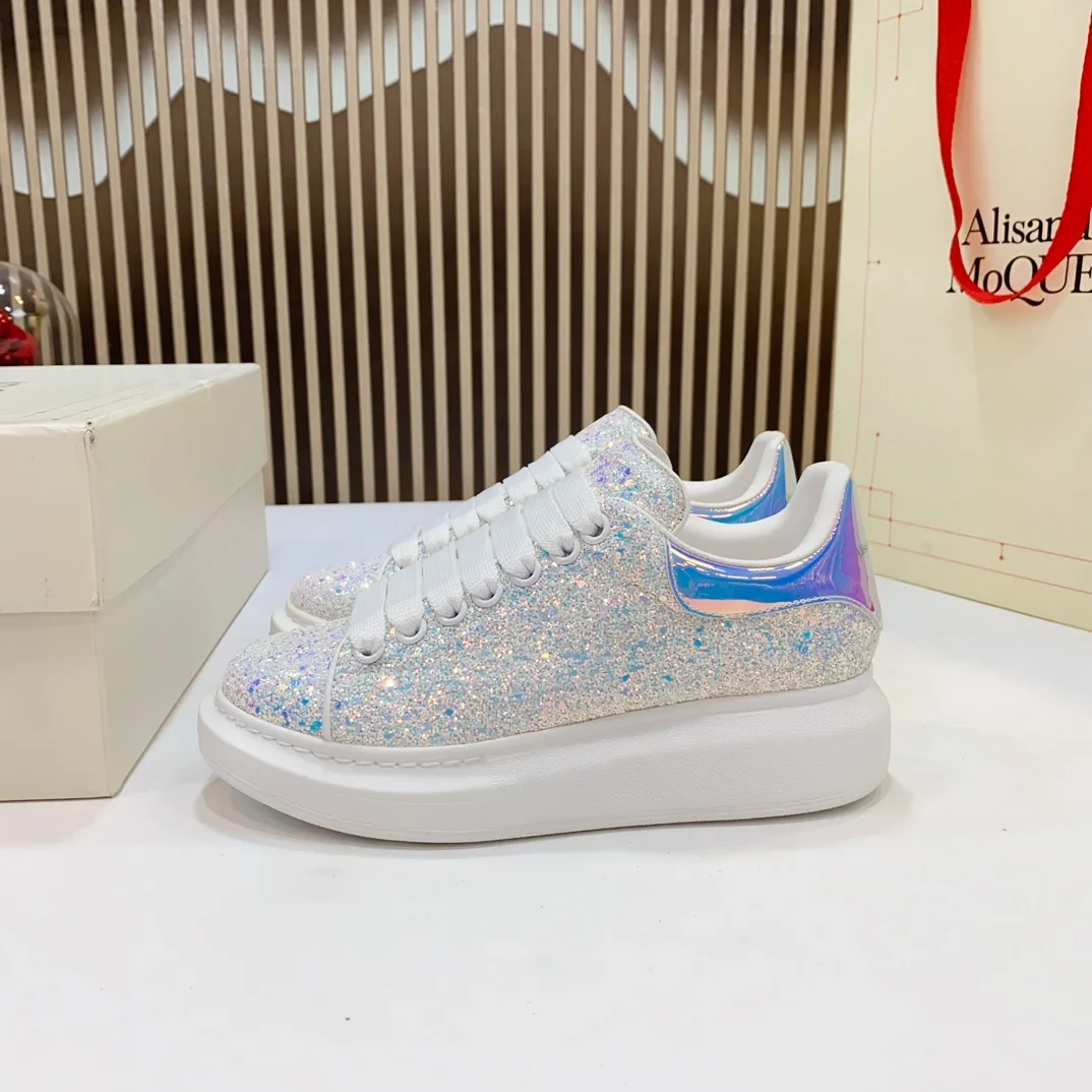 Top Hight Quality Mens Casual Sneakers Real Leather Womens Brand Designer Tennis Shoes Classic Fashion Design running shoes
Top Hight Quality Mens Casual Sneakers Real Leather Womens Brand Designer Tennis Shoes Classic Fashion Design running shoes