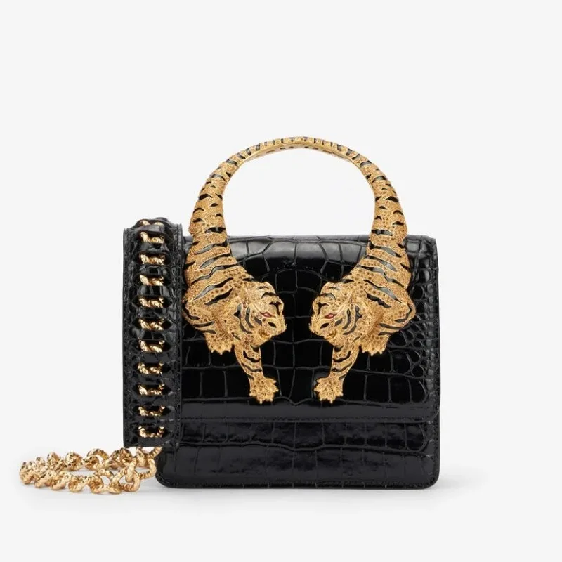 Roar Croc Embossed Handbag Women Genuine Crocodile Scale-effect Leather Signature Tiger Motif Crystal Embellishment Shoulder Bag
Roar Croc Embossed Handbag Women Genuine Crocodile Scale-effect Leather Signature Tiger Motif Crystal Embellishment Shoulder Bag