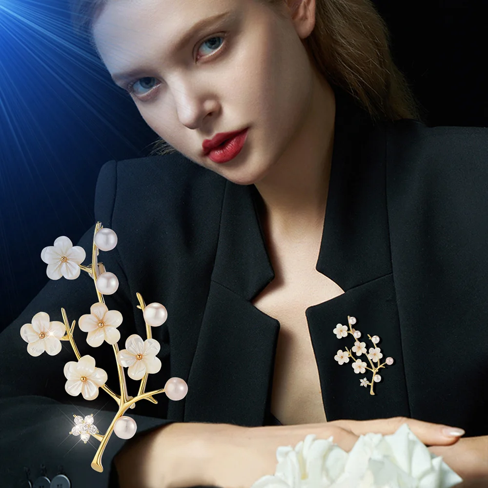 Brooch for Women White Zircon Flower Brooches Corsage Exquisite Women's Suit Lapel Pin Fashion Jewelry Accessories New Year Gift
Brooch for Women White Zircon Flower Brooches Corsage Exquisite Women's Suit Lapel Pin Fashion Jewelry Accessories New Year Gift