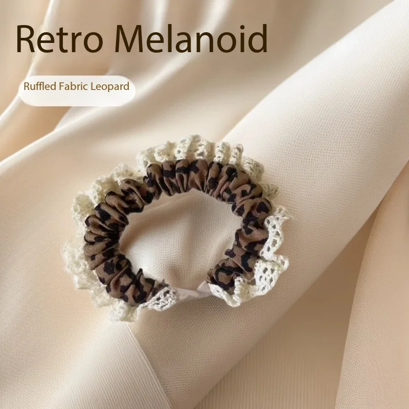Leopard Print Lace Fabric Headband for Women Retro Maillard Style Versatile High Elasticity Small Intestine Design
Leopard Print Lace Fabric Headband for Women Retro Maillard Style Versatile High Elasticity Small Intestine Design