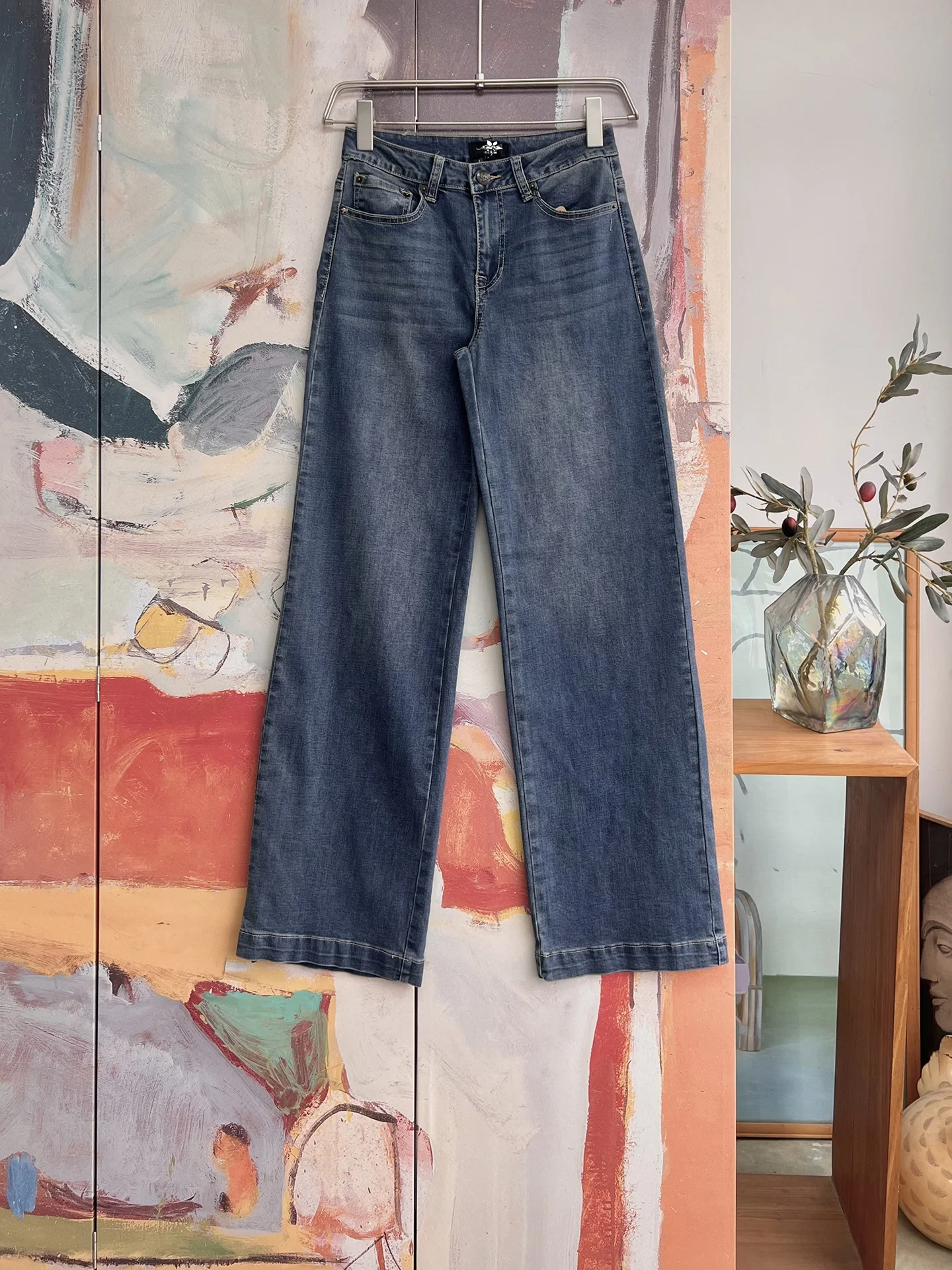 Street Style Wide Leg Jeans Printed Pure Color Drapey Loose Fit Women's High Waist Zipper Closure Cotton Trousers
Street Style Wide Leg Jeans Printed Pure Color Drapey Loose Fit Women's High Waist Zipper Closure Cotton Trousers
