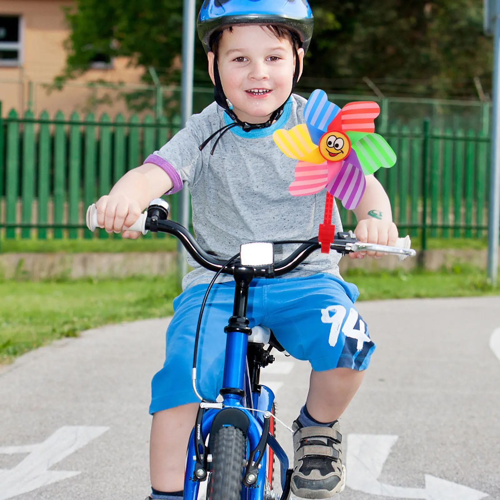 Kids Bike Windmill Colorful Plastic Detachable Spinning Pinwheel Bicycle Scooter Accessories Outdoor Riding Bicycle Windmill
Kids Bike Windmill Colorful Plastic Detachable Spinning Pinwheel Bicycle Scooter Accessories Outdoor Riding Bicycle Windmill