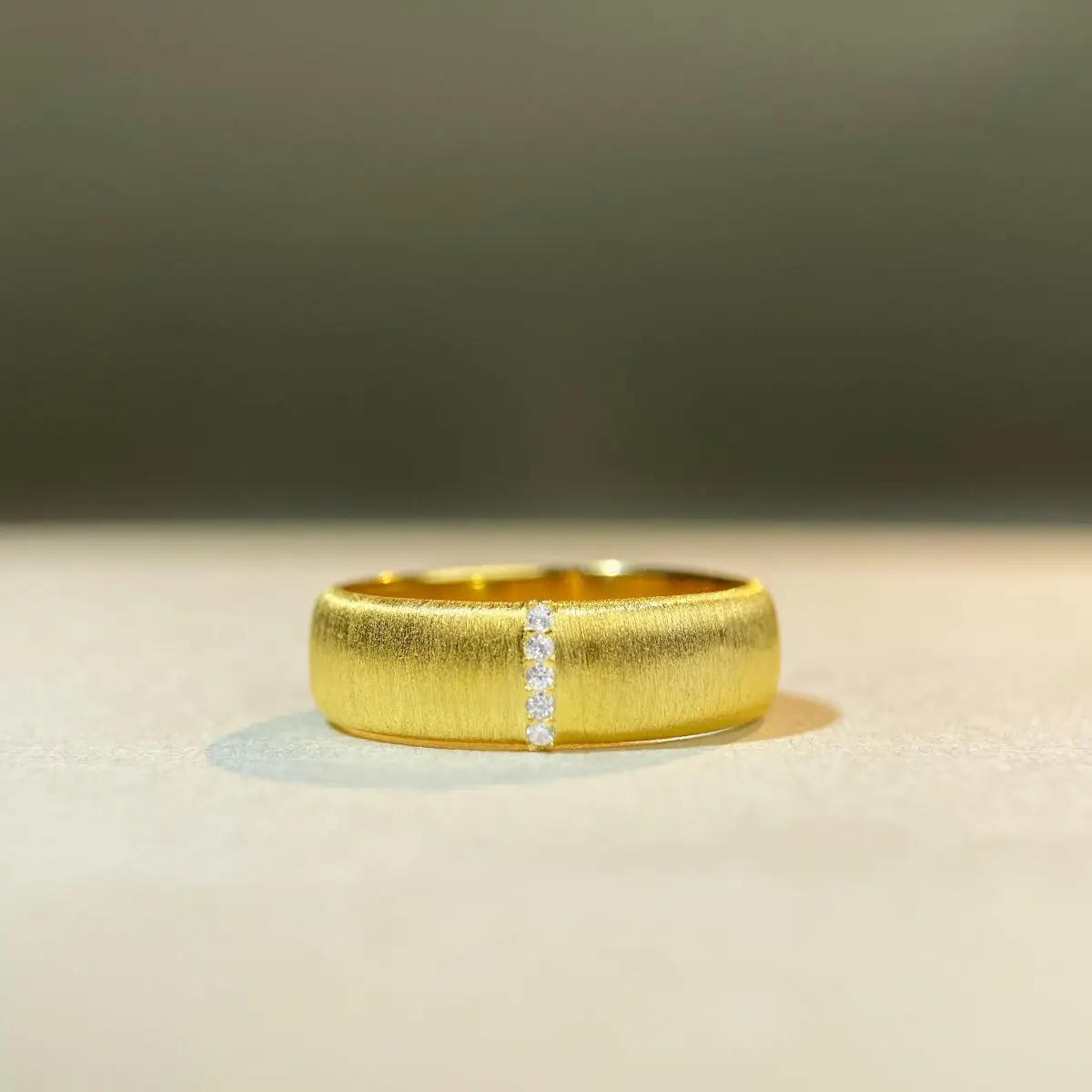 Luxury white gold solid platinum PT950 Women's Hand-made Wire-drawing Ring 18K Gold Ring
Luxury white gold solid platinum PT950 Women's Hand-made Wire-drawing Ring 18K Gold Ring