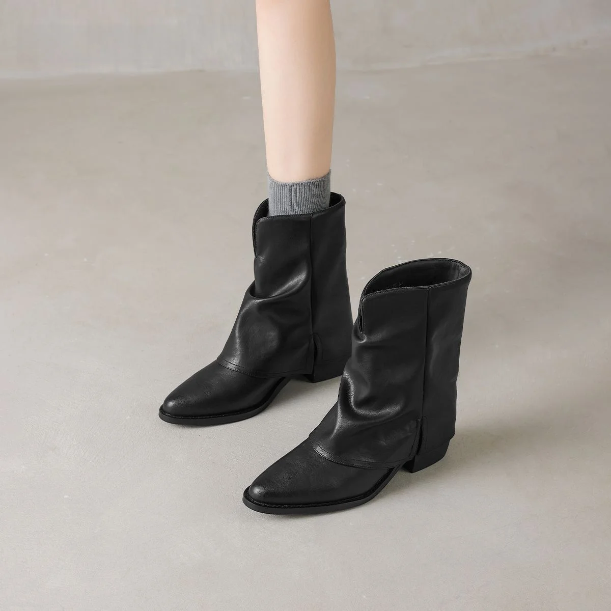 Брюки на каблуке с острым носком, ковбойские ботинки в стиле вестерн, маленькие ботинки в стиле ретро, боковая молния, низкие ботинки на трубке
Брюки на каблуке с острым носком, ковбойские ботинки в стиле вестерн, маленькие ботинки в стиле ретро, боковая молния, низкие ботинки на трубке