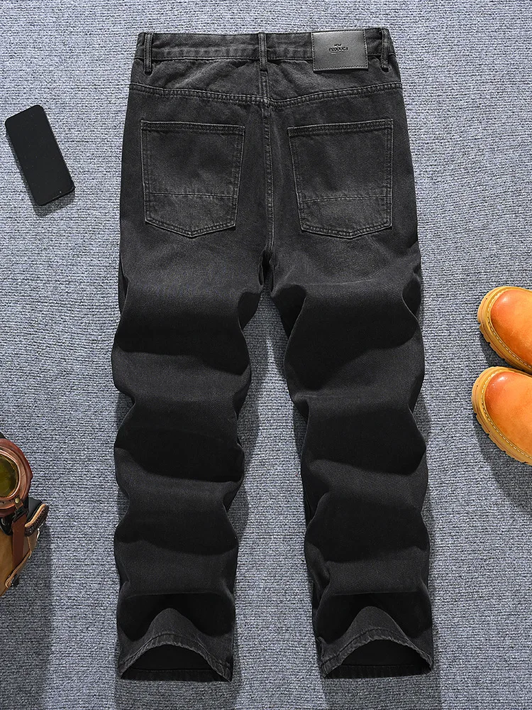 American loose straight black jeans for men, fashionable and nostalgic with multiple pockets, street style retro pants
American loose straight black jeans for men, fashionable and nostalgic with multiple pockets, street style retro pants