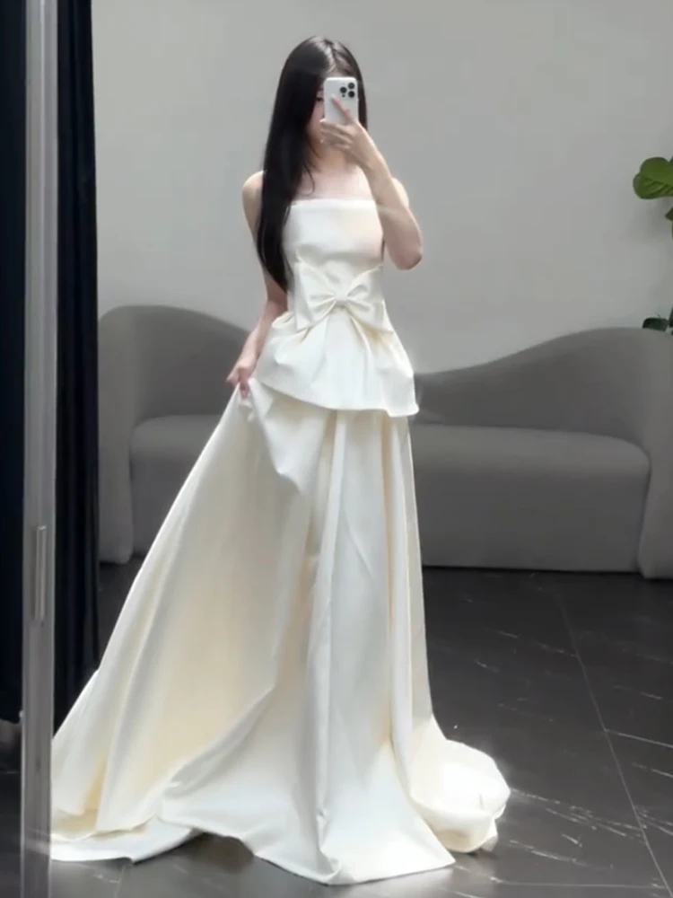 Simple Bridal Gown with Train for Wedding Entrance Soft Satin Fabric Strapl Long Dr for Spring Summer Hotel Indoor
Simple Bridal Gown with Train for Wedding Entrance Soft Satin Fabric Strapl Long Dr for Spring Summer Hotel Indoor