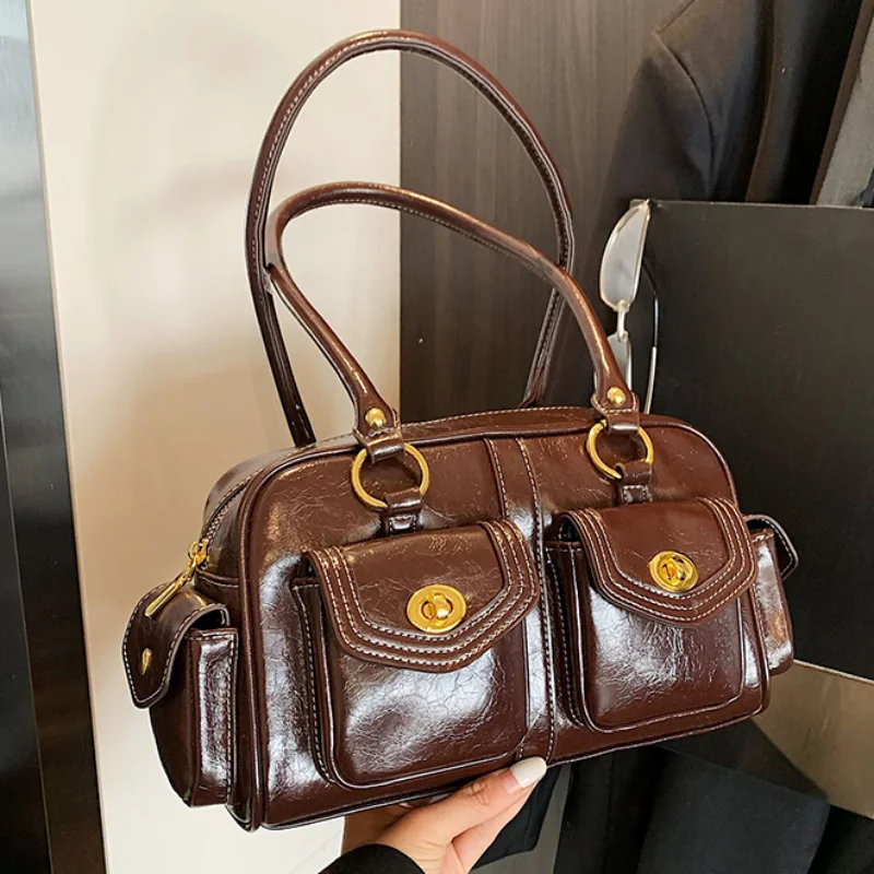 Vintage Fashion Boston Motorcycle Bag Multi-pocket Zipper Women's Shoulder Underarm Bag Designer High-end Exquisite Handbag
Vintage Fashion Boston Motorcycle Bag Multi-pocket Zipper Women's Shoulder Underarm Bag Designer High-end Exquisite Handbag