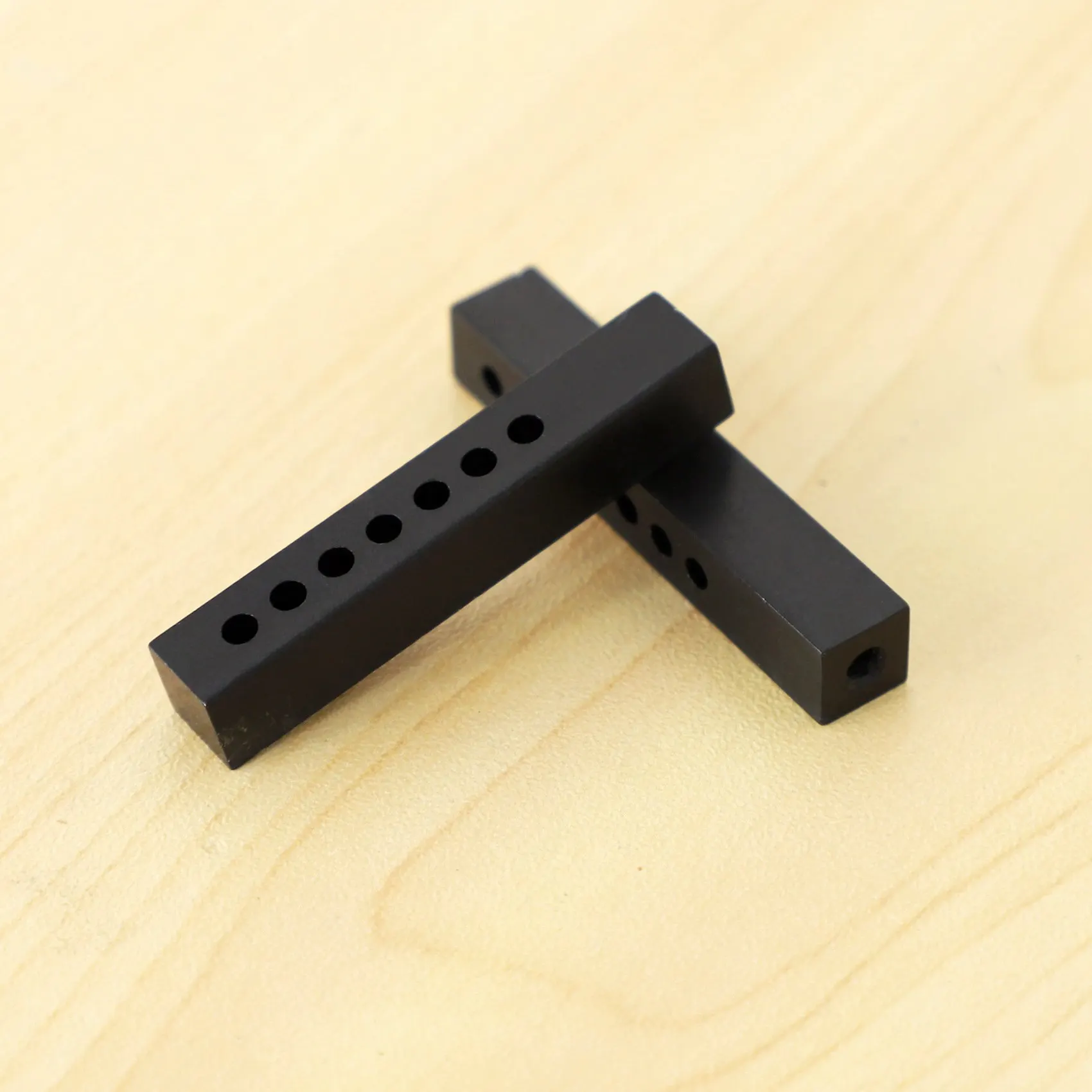 A48U 2PCS Metal Bumper Mount Holder Post for 1/10 RC Crawler Car Axial SCX10 90046 SCX10 III AXI03007 Traxxas TRX4 TRX6
A48U 2PCS Metal Bumper Mount Holder Post for 1/10 RC Crawler Car Axial SCX10 90046 SCX10 III AXI03007 Traxxas TRX4 TRX6