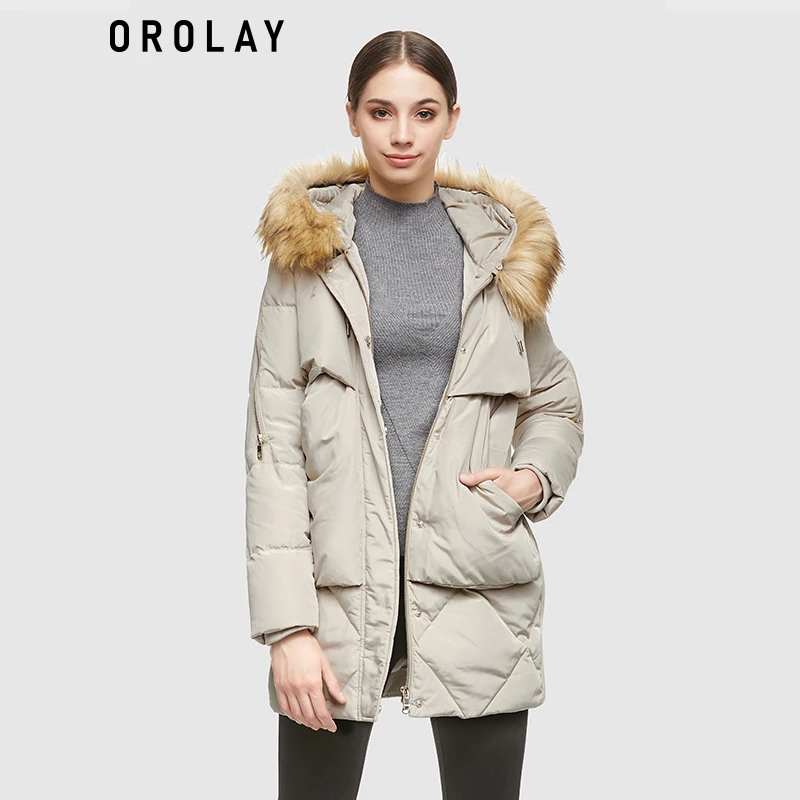 Женский утепленный пуховик Orolay средней длины со съемным меховым капюшоном и большими карманами
Женский утепленный пуховик Orolay средней длины со съемным меховым капюшоном и большими карманами