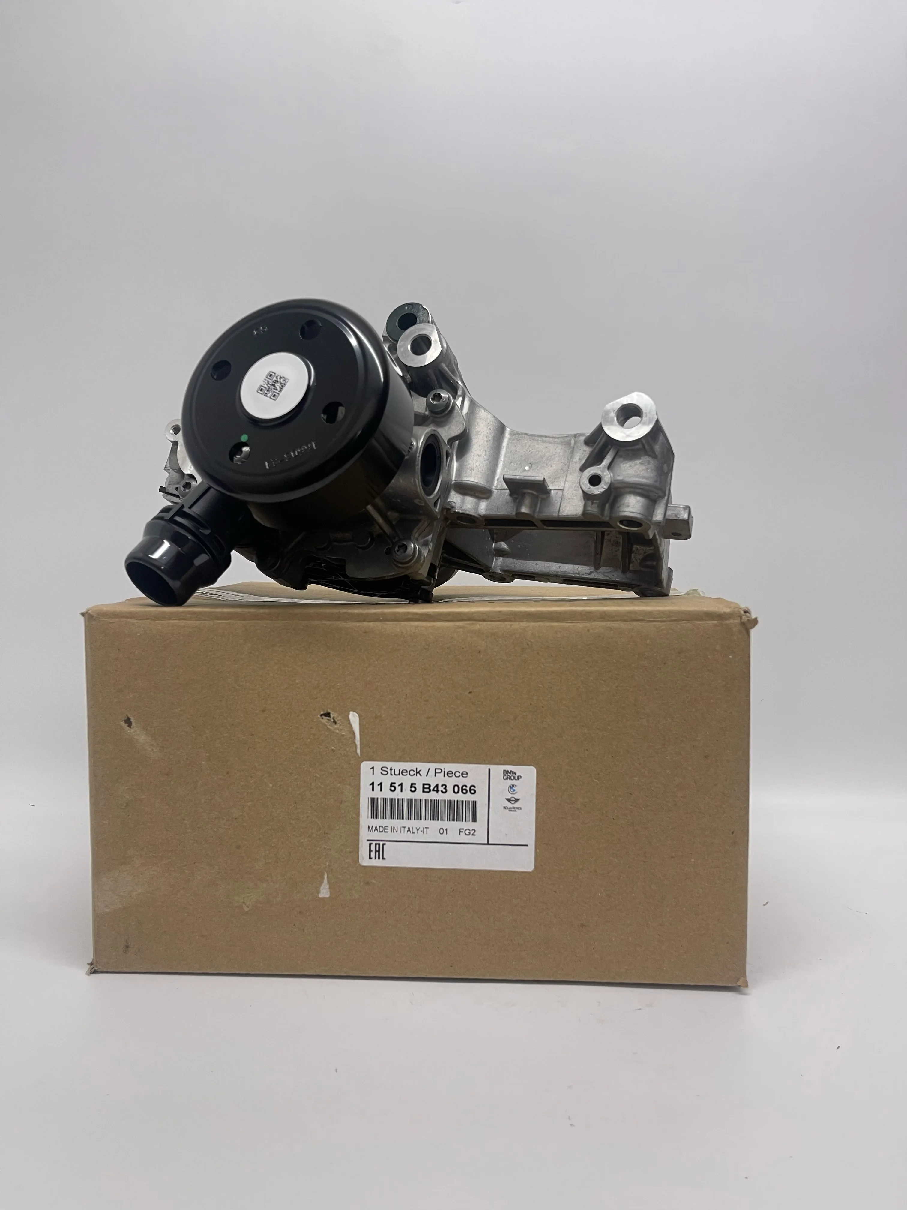 Genuine OEM Water Pump 11515B43066 For BM W B58 3.0L G20 G30 G01 G02 F97 F98
Genuine OEM Water Pump 11515B43066 For BM W B58 3.0L G20 G30 G01 G02 F97 F98