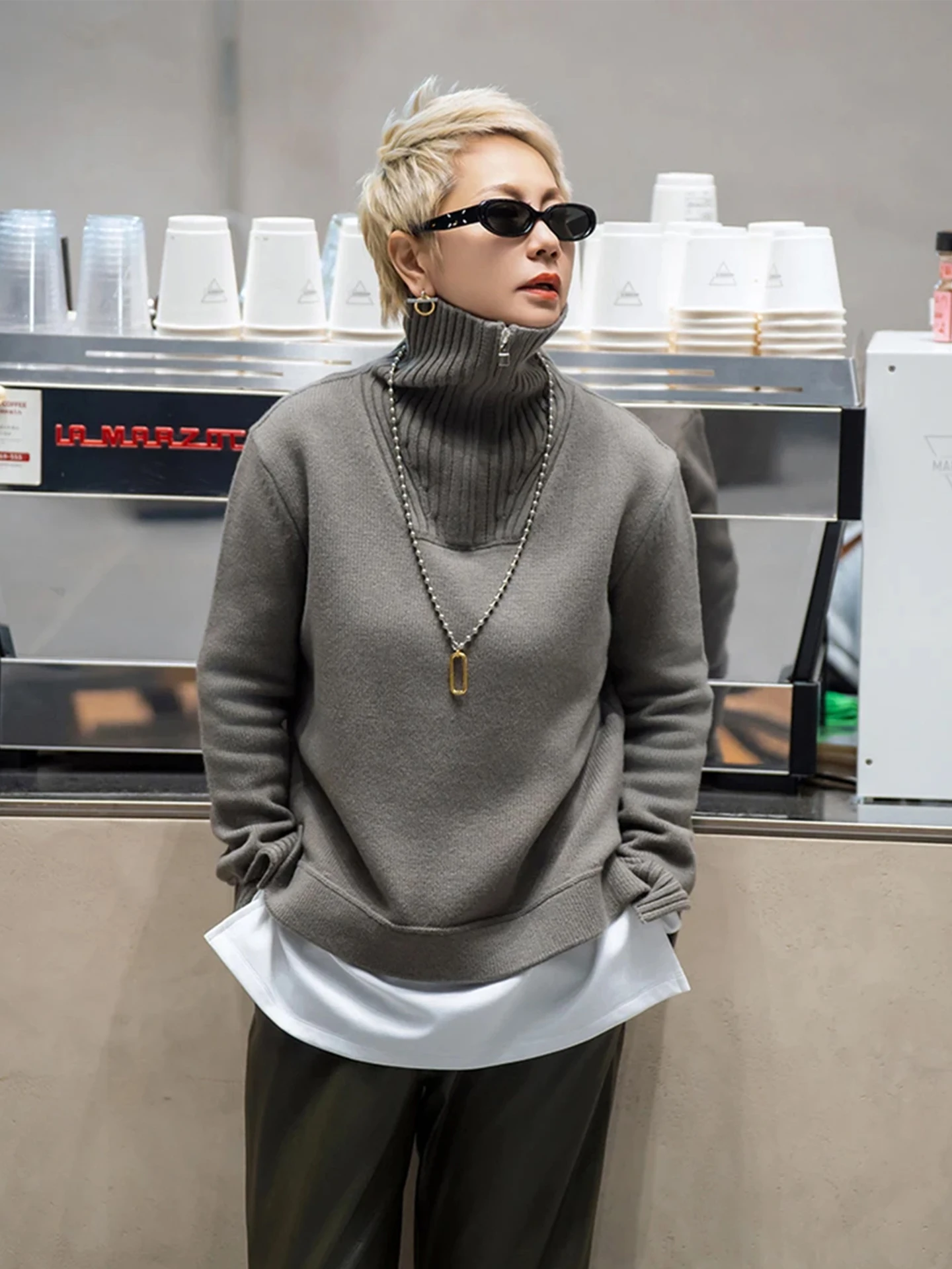 Шерстяной вязаный свитер Moxian MGX с высоким воротником, свободного кроя, универсальный, на молнии, повседневный, женский, приятный к коже, дышащий
Шерстяной вязаный свитер Moxian MGX с высоким воротником, свободного кроя, универсальный, на молнии, повседневный, женский, приятный к коже, дышащий