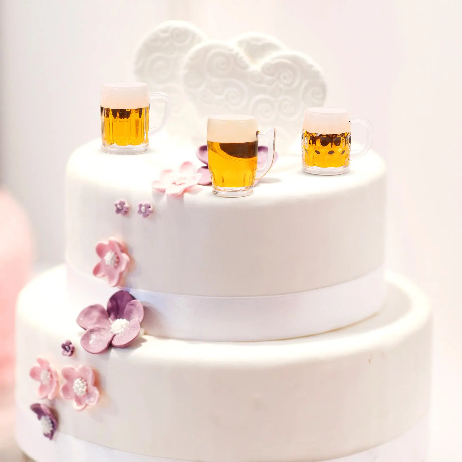 3Pcs Lifelike Beer Glass Charms Fine Crafted Plastic Small Beer Mug Decor for Crafting Handmade Gifts Birthday Christmas Party
3Pcs Lifelike Beer Glass Charms Fine Crafted Plastic Small Beer Mug Decor for Crafting Handmade Gifts Birthday Christmas Party