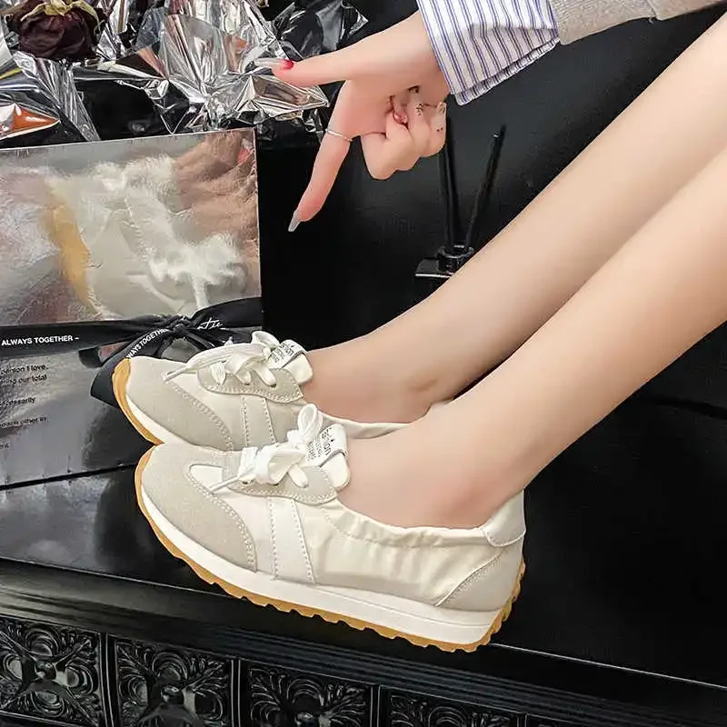 Tied Massive Skateing Shoes Sneakers Woman Offers Women's Low Boots Sports Basquet Loafer'lar Seasonal Special Use Tenya
Tied Massive Skateing Shoes Sneakers Woman Offers Women's Low Boots Sports Basquet Loafer'lar Seasonal Special Use Tenya