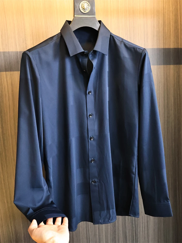 Spring 2025 Men's Casual Long Sve irt Stand Fit Floral Embroidery Fabric Spread Collar Versatile Lightweight Busin...
Spring 2025 Men's Casual Long Sve irt Stand Fit Floral Embroidery Fabric Spread Collar Versatile Lightweight Busin...